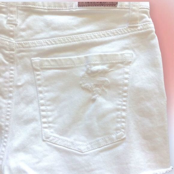AEROPOSTALE White Denim Distressed Aero Cheeky Shorts Size 0 - Picture 10 of 15